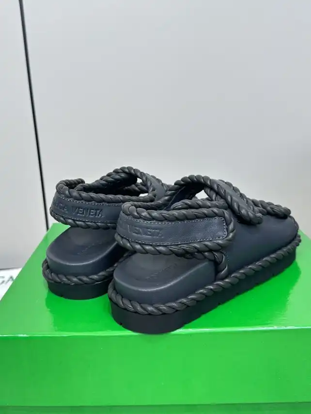 hype Bottega Veneta Sandals