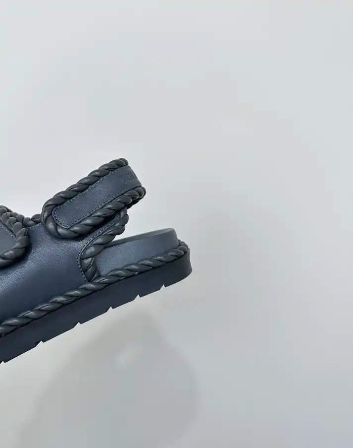 hype Bottega Veneta Sandals