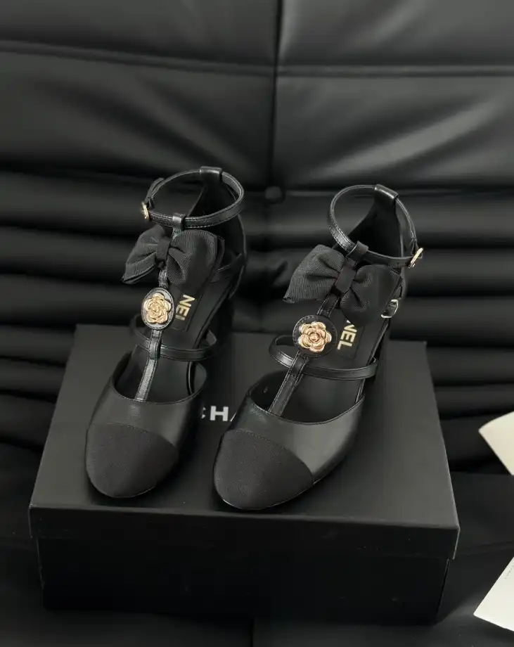 hype Chanel High Heels