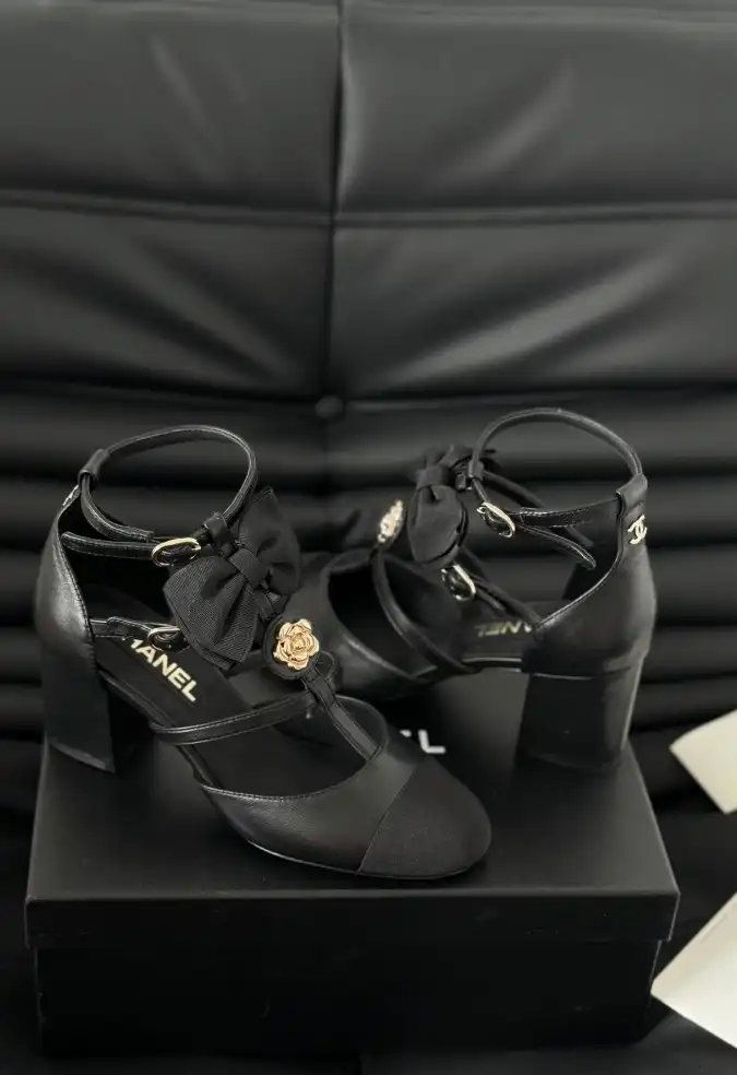 hype Chanel High Heels