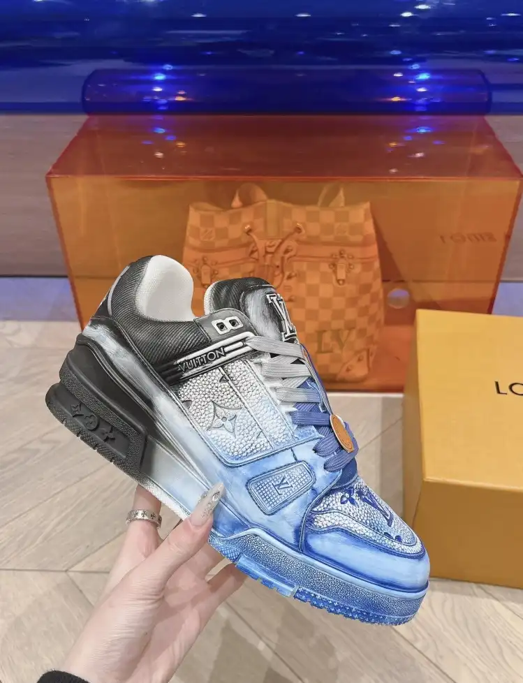 hype Louis Vuitton Sneakers