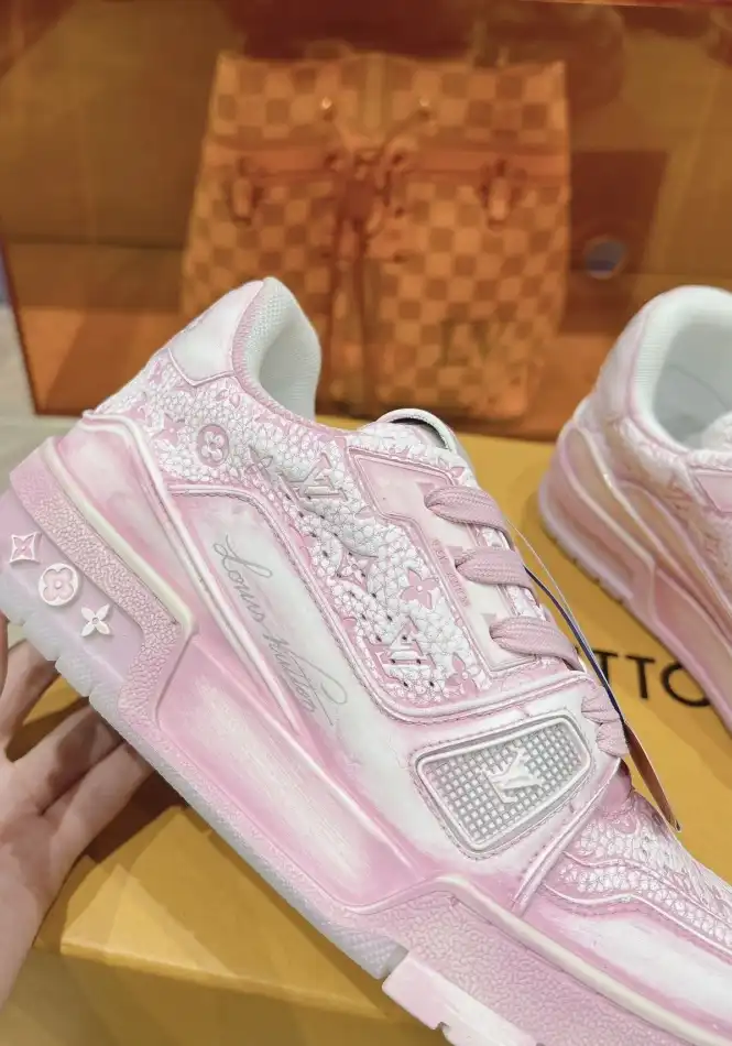 hype Louis Vuitton Sneakers