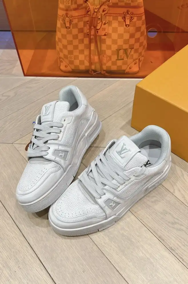 hype Louis Vuitton Sneakers