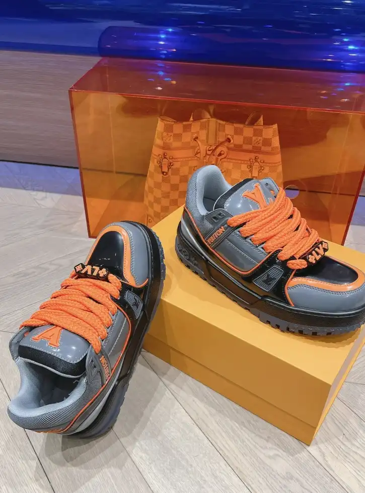 hype Louis Vuitton Sneakers