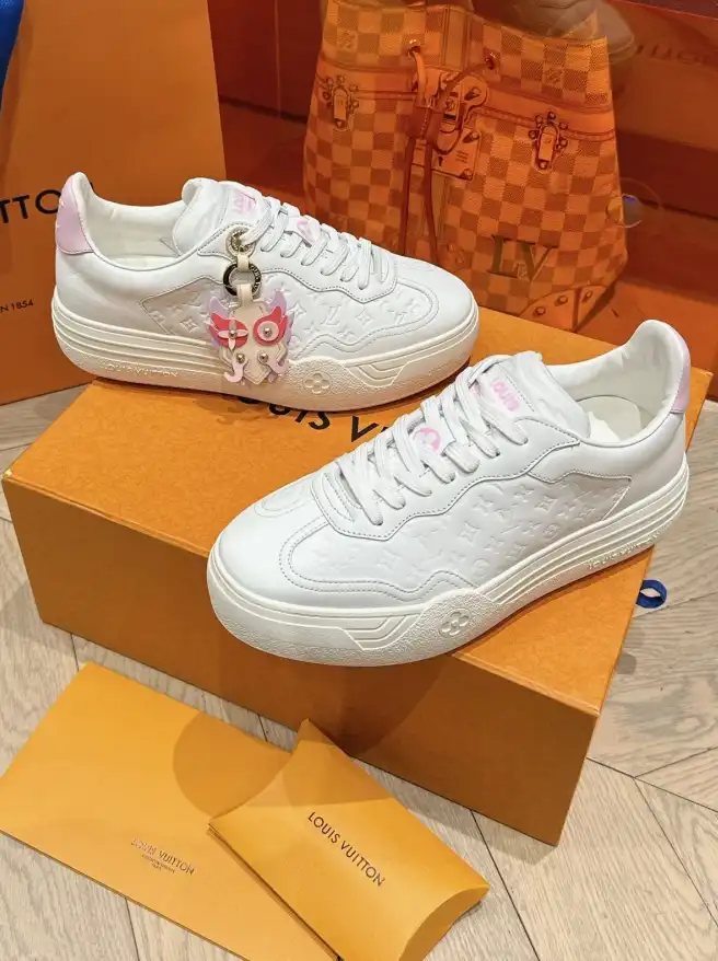 hype Louis Vuitton Sneakers