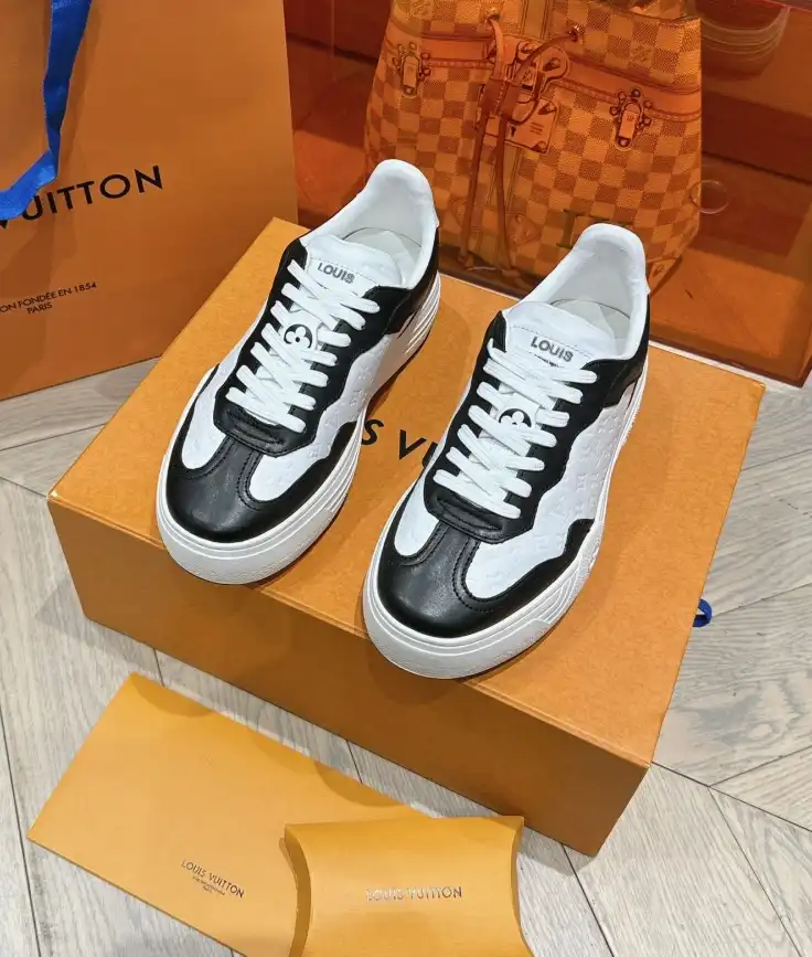 hype Louis Vuitton Sneakers