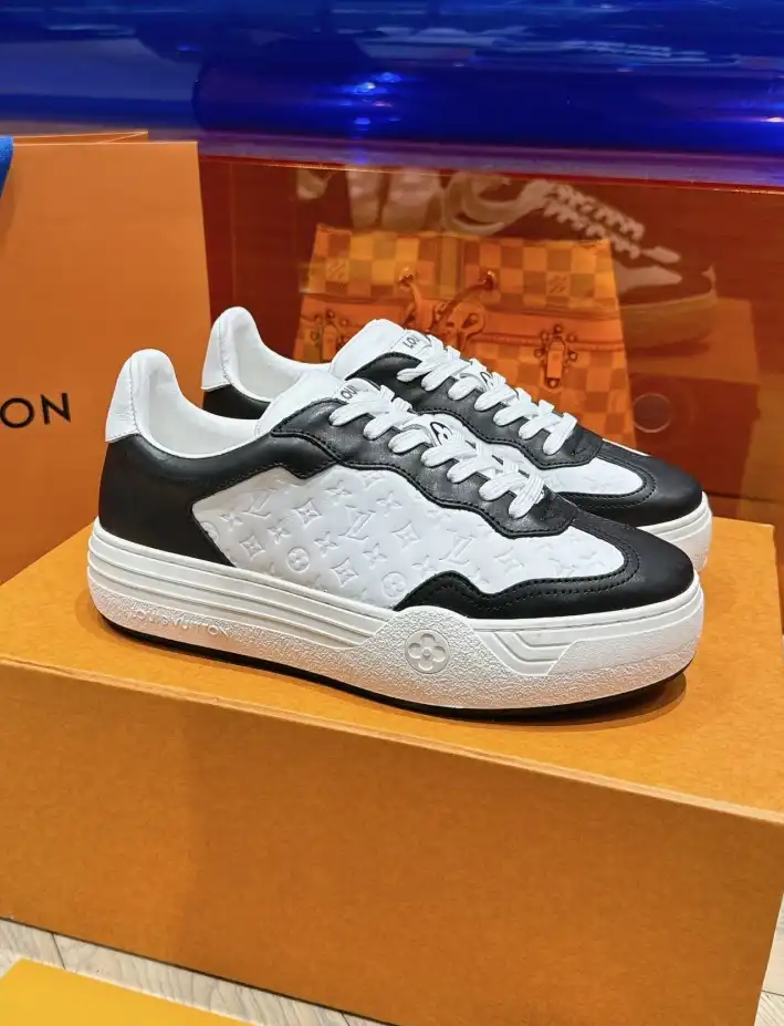 hype Louis Vuitton Sneakers