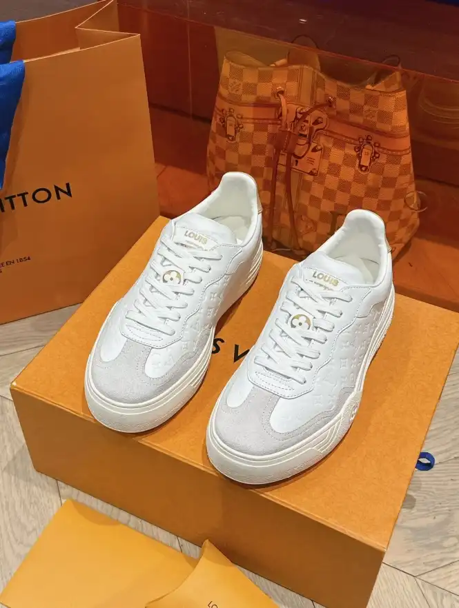 hype Louis Vuitton Sneakers