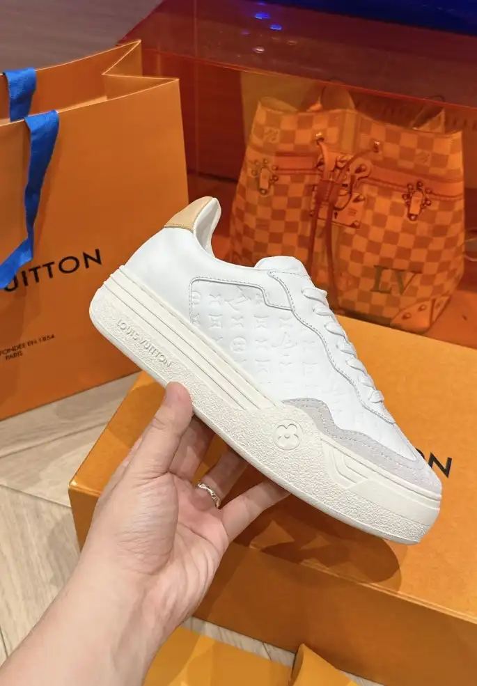 hype Louis Vuitton Sneakers