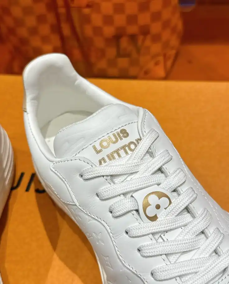 hype Louis Vuitton Sneakers