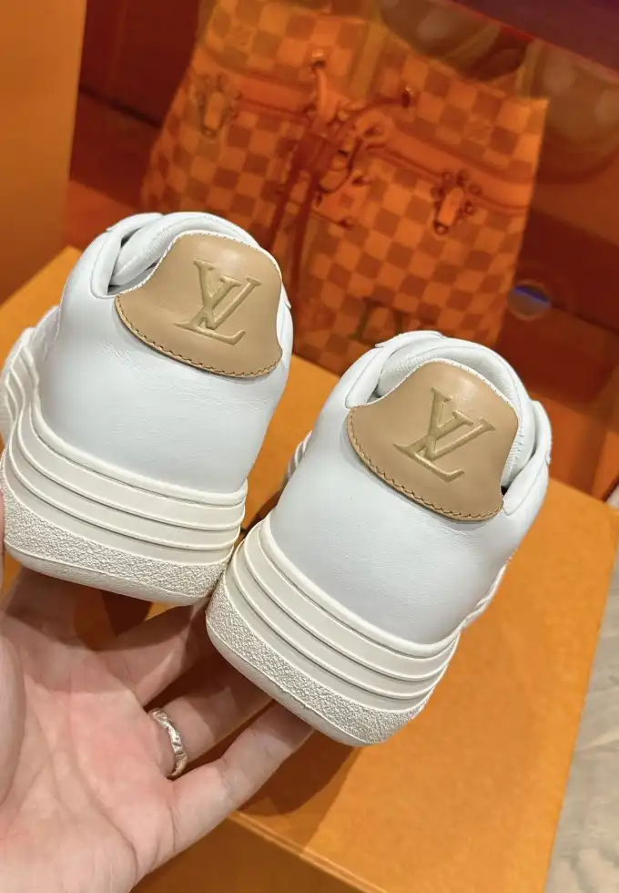 hype Louis Vuitton Sneakers