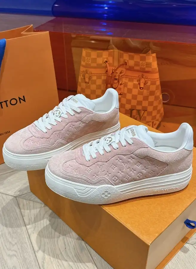 hype Louis Vuitton Sneakers