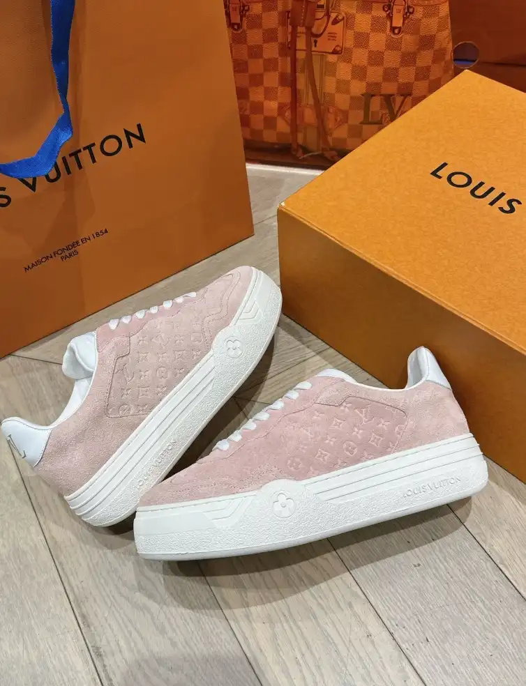 hype Louis Vuitton Sneakers