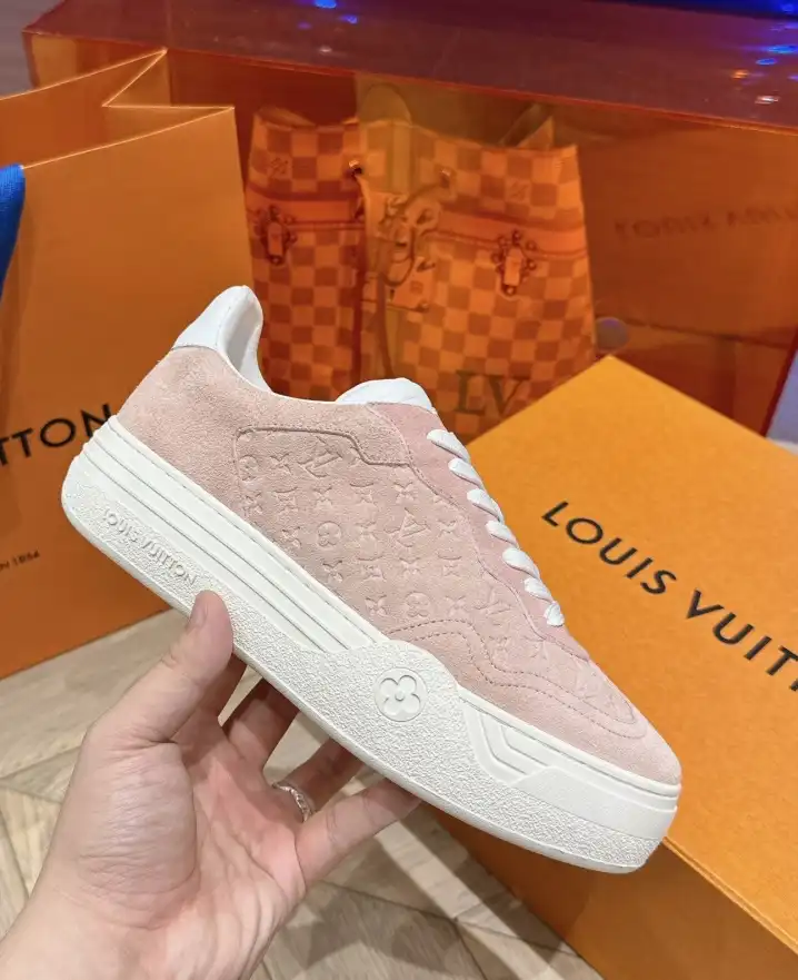 hype Louis Vuitton Sneakers