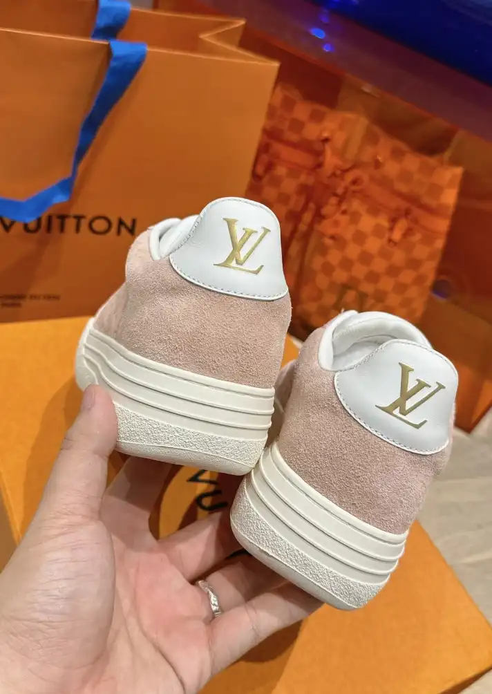 hype Louis Vuitton Sneakers