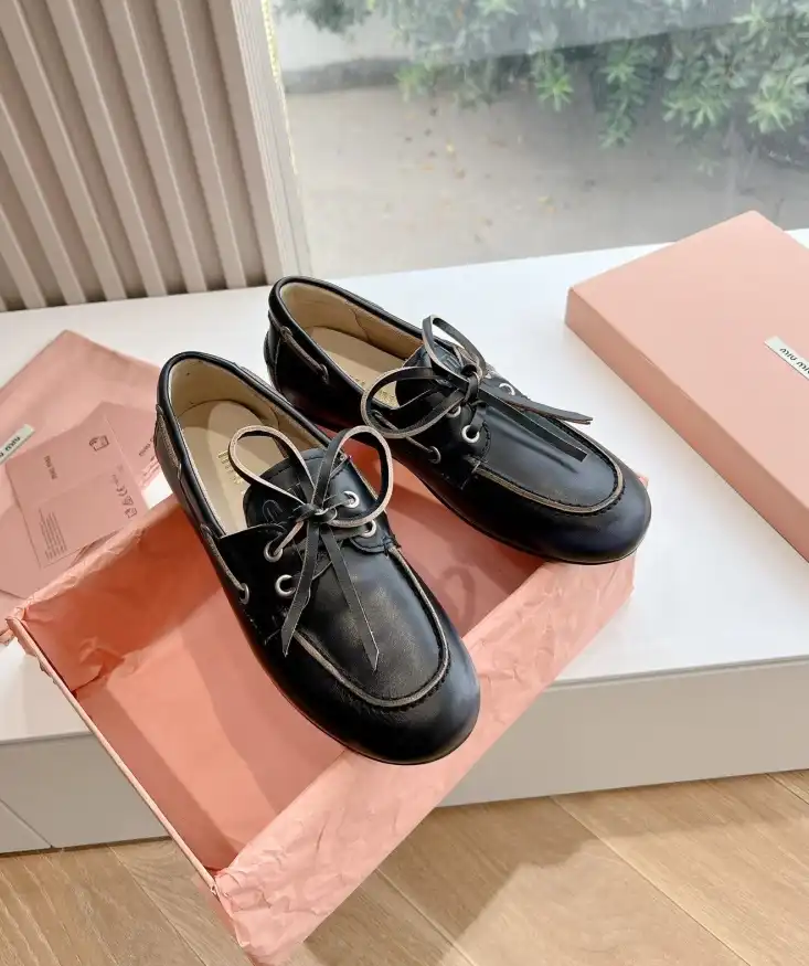 hype Miu Miu Leather Shoes