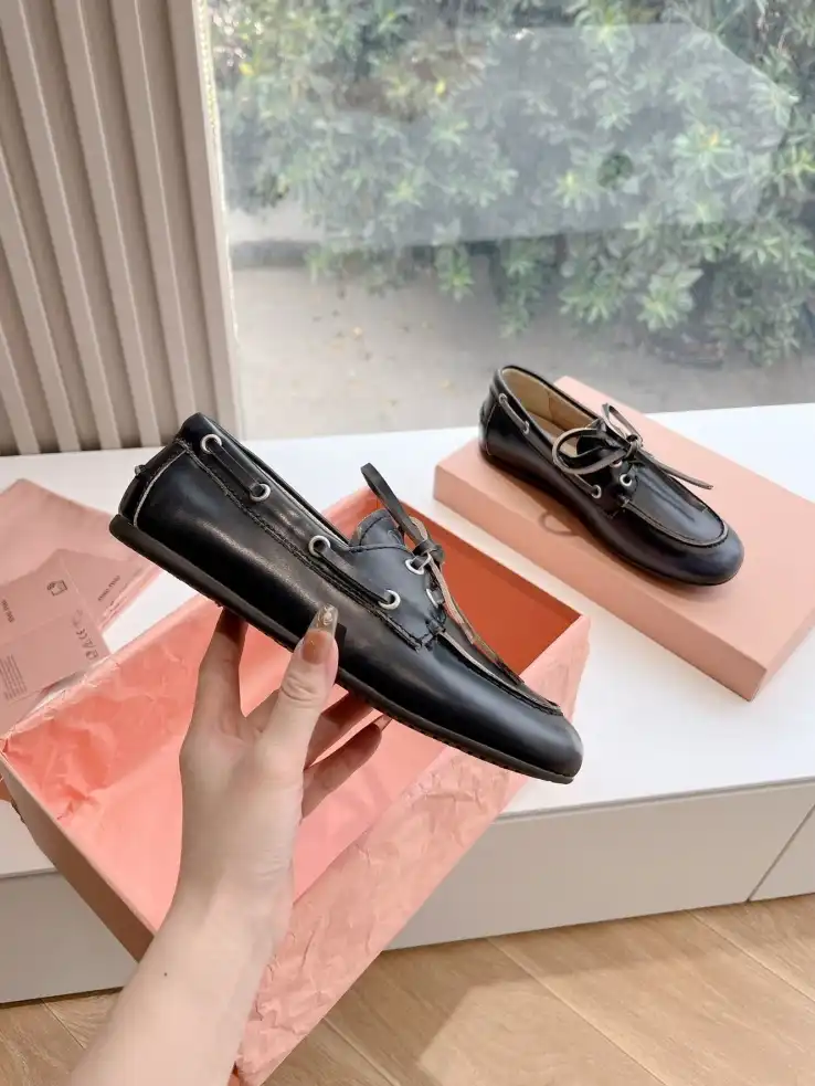 hype Miu Miu Leather Shoes