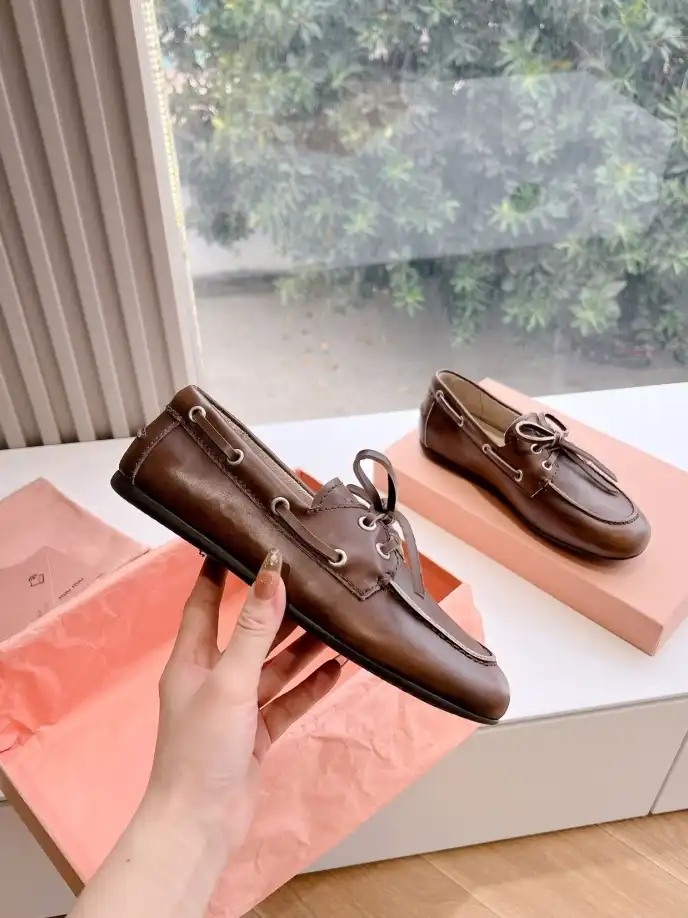 hype Miu Miu Leather Shoes