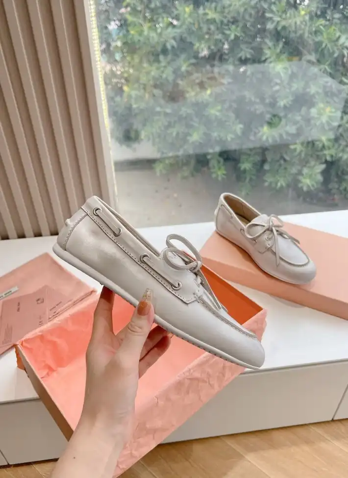 hype Miu Miu Leather Shoes