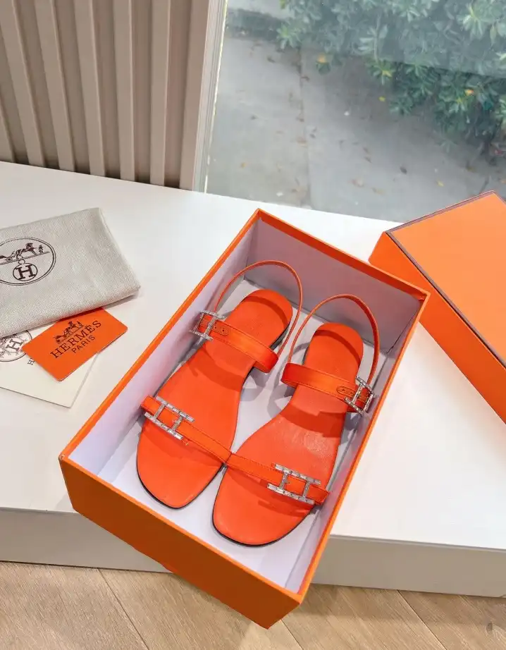 hype Hermes Sandals