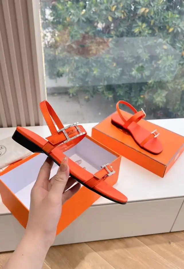 hype Hermes Sandals