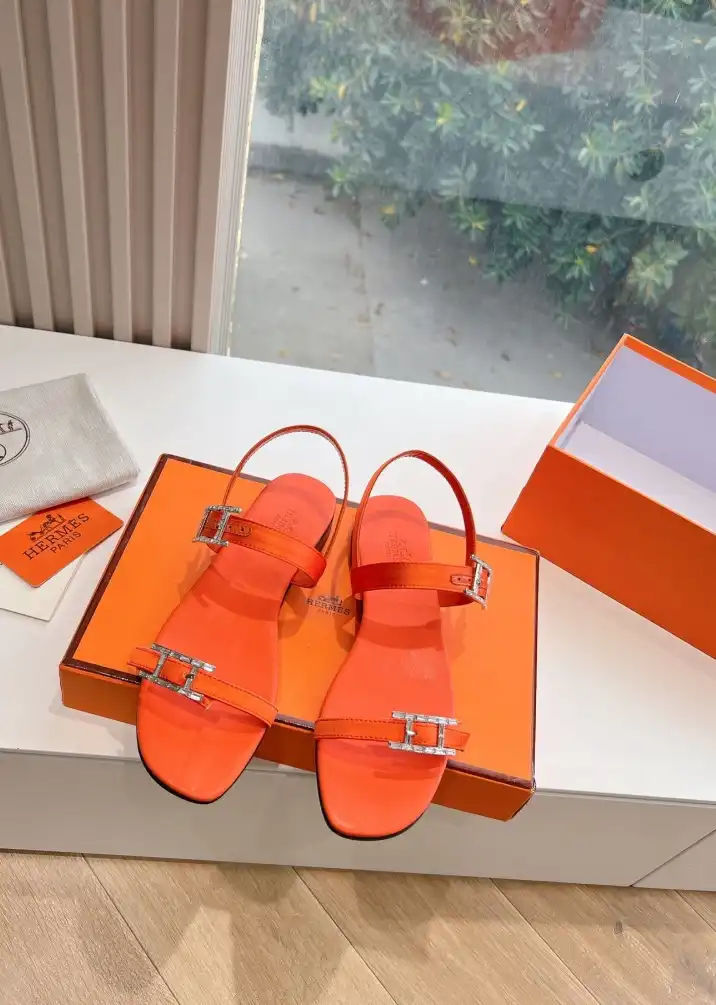 hype Hermes Sandals