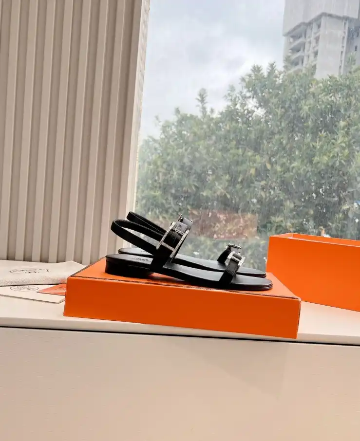 hype Hermes Sandals