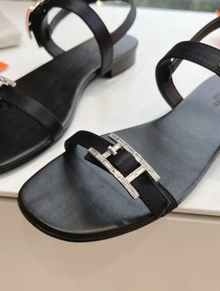 hype Hermes Sandals