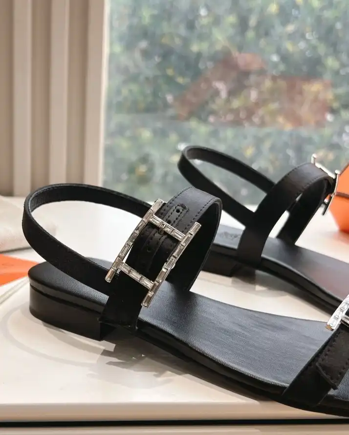 hype Hermes Sandals