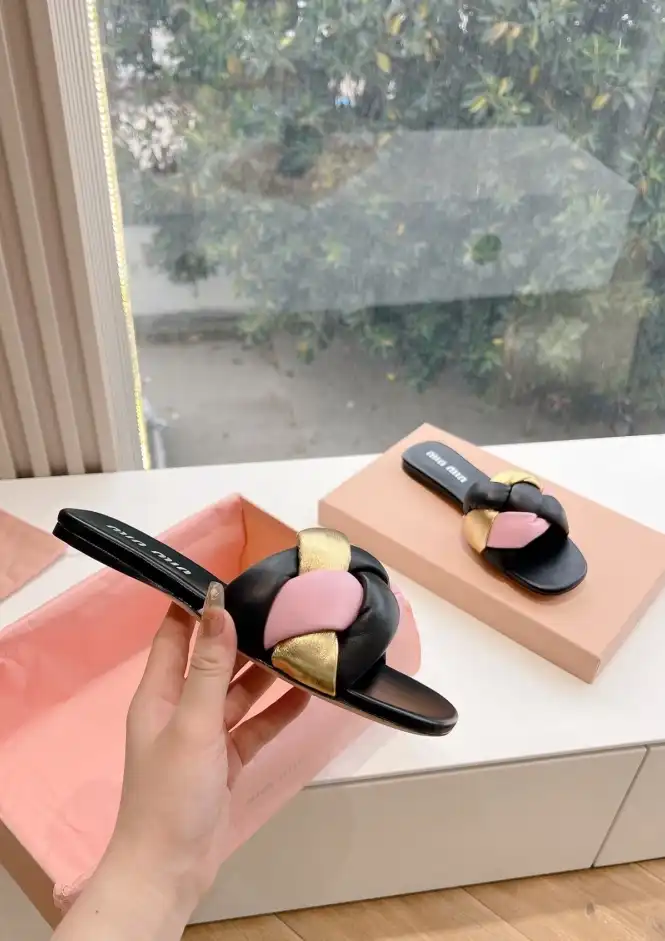 hype Miu Miu Slippers