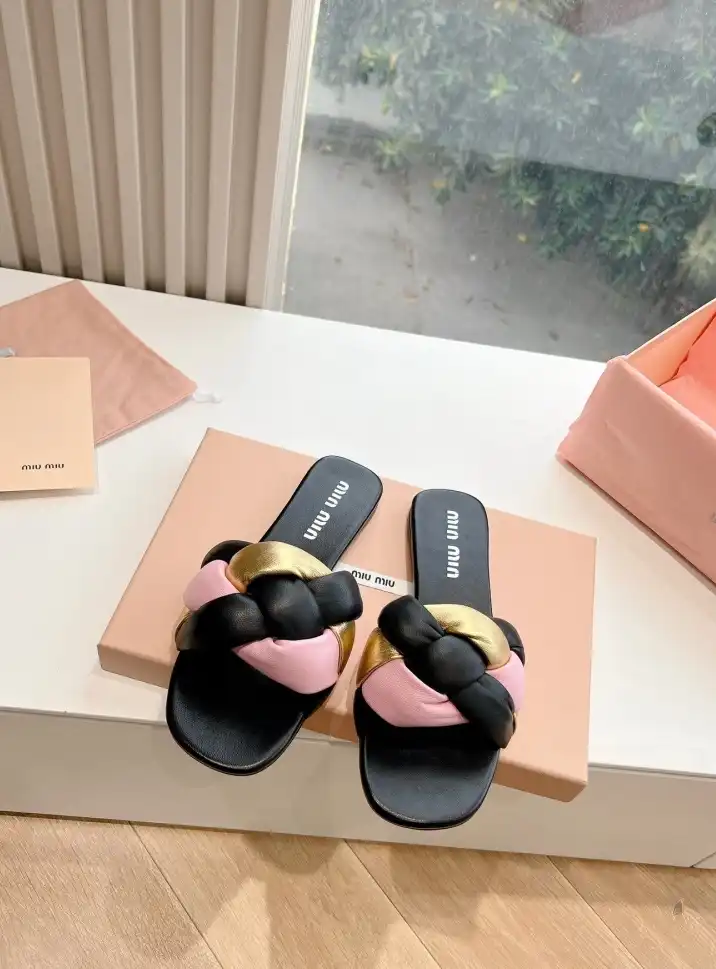 hype Miu Miu Slippers