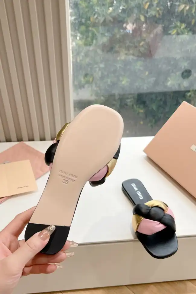 hype Miu Miu Slippers