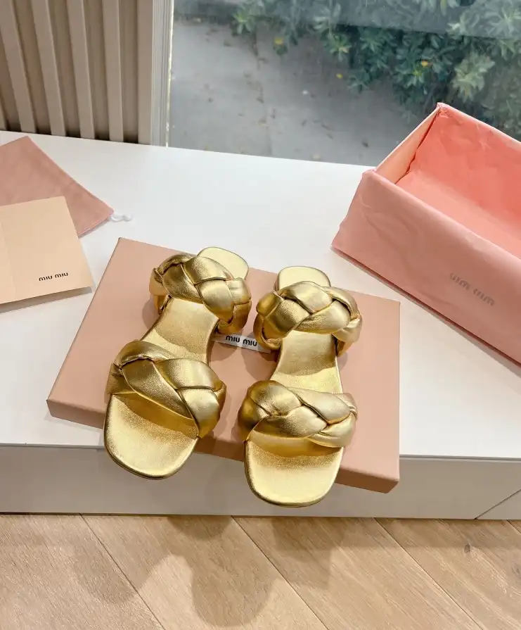 hype Miu Miu Slippers