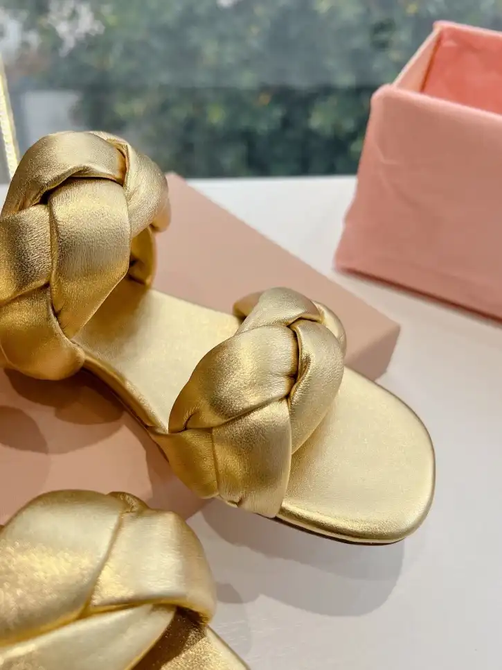 hype Miu Miu Slippers