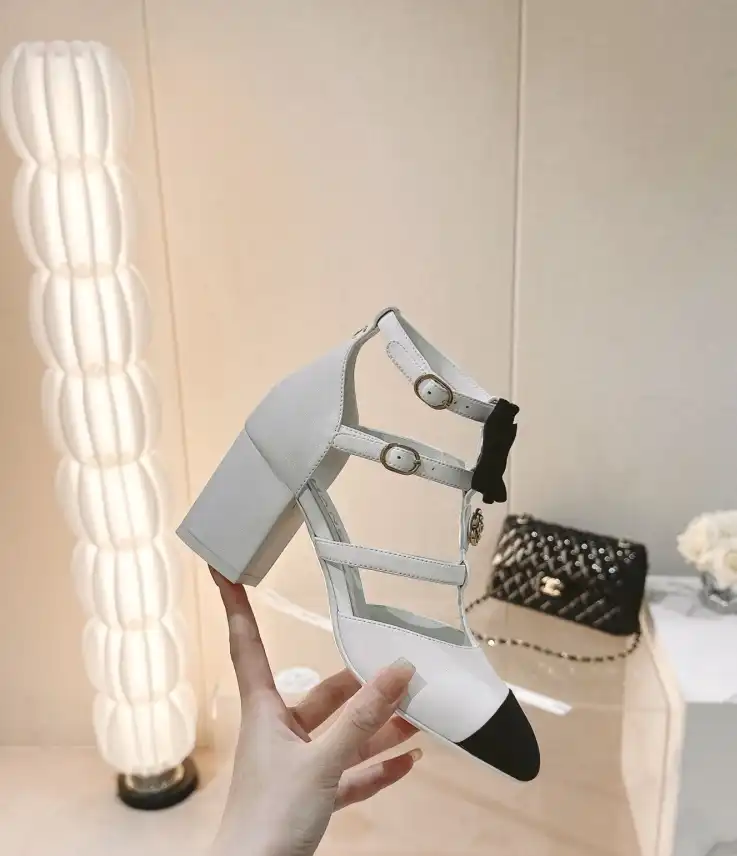 hype Chanel High Heels