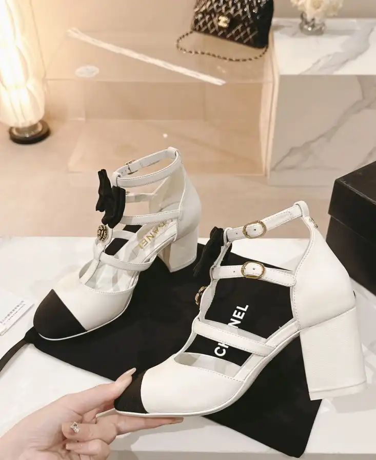 hype Chanel High Heels