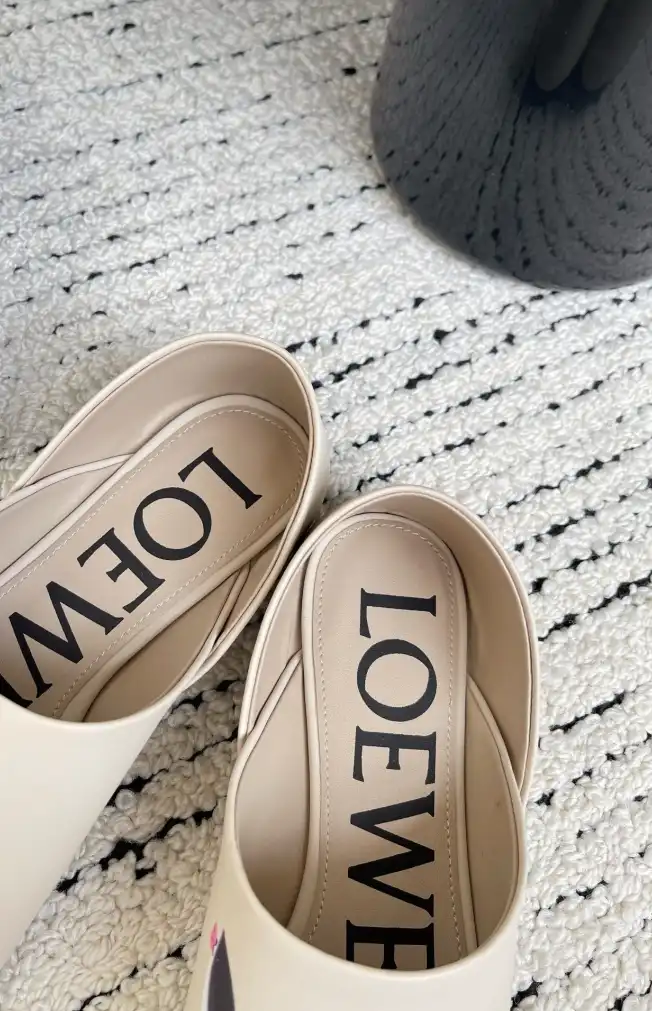 hype Loewe Slippers