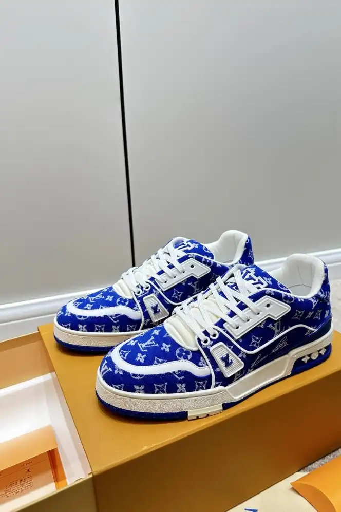 hype Louis Vuitton Sneakers