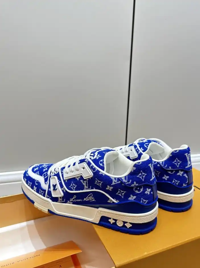 hype Louis Vuitton Sneakers