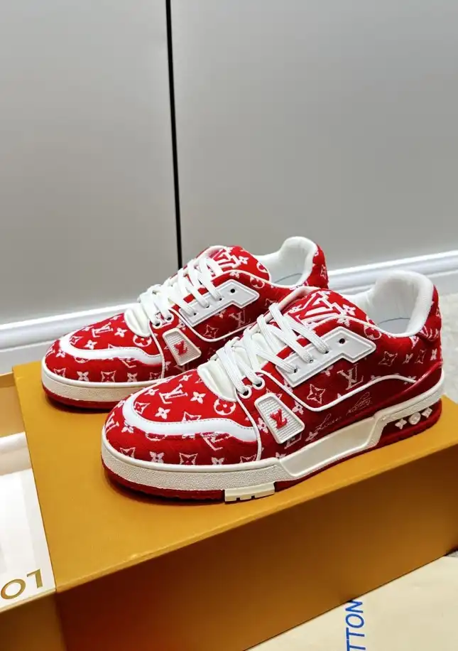 hype Louis Vuitton Sneakers