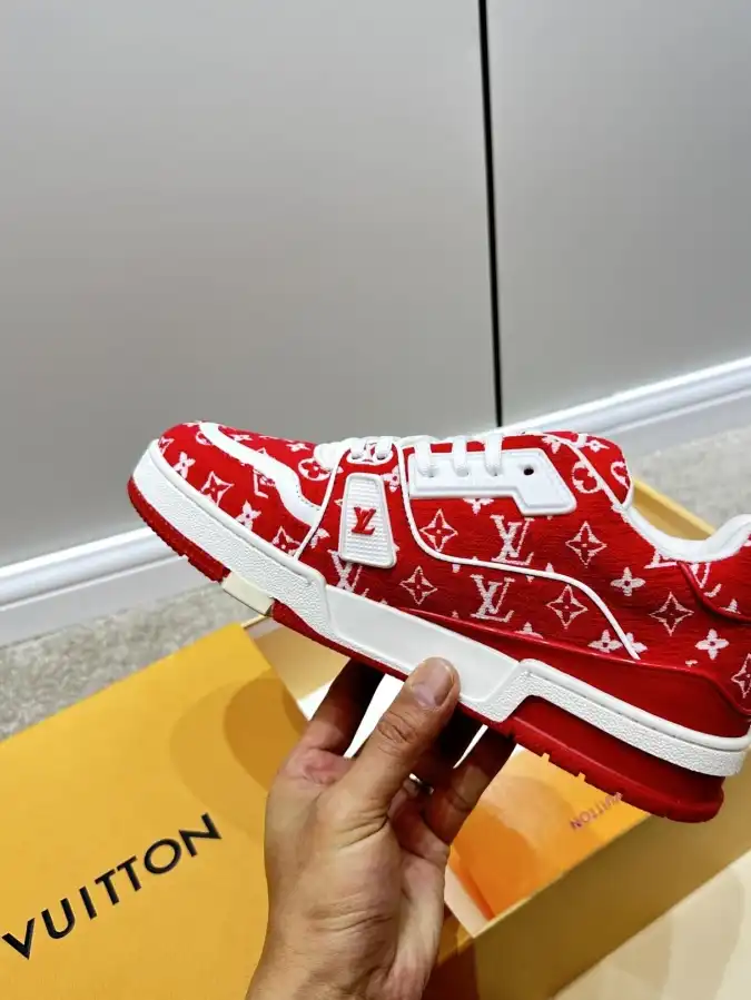 hype Louis Vuitton Sneakers