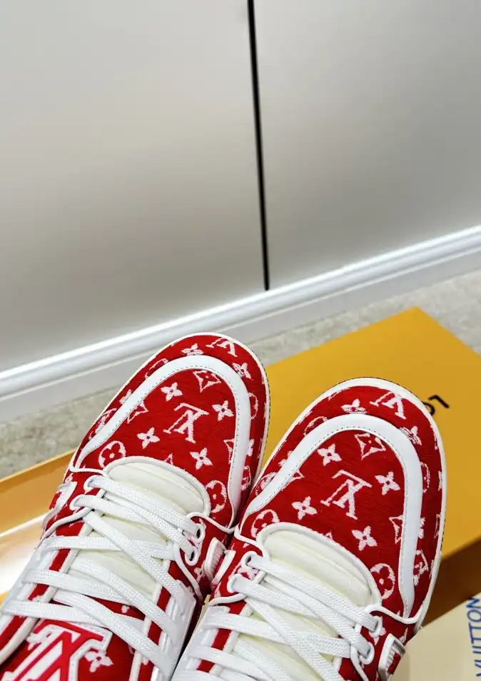 hype Louis Vuitton Sneakers