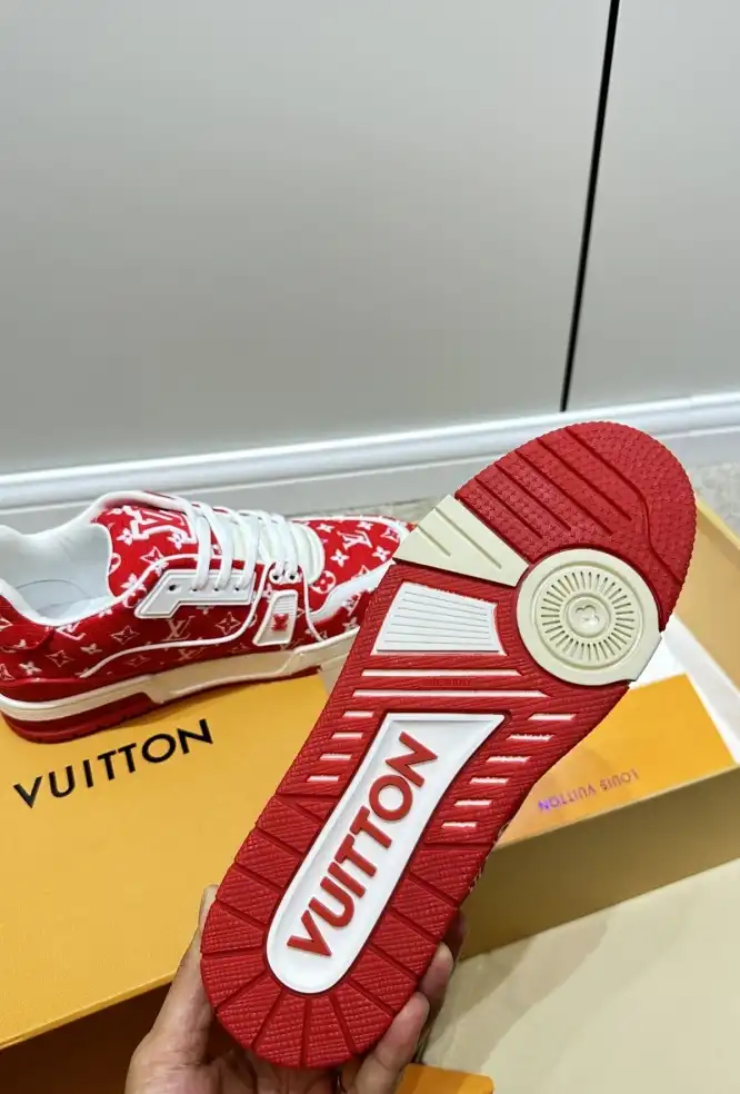 hype Louis Vuitton Sneakers