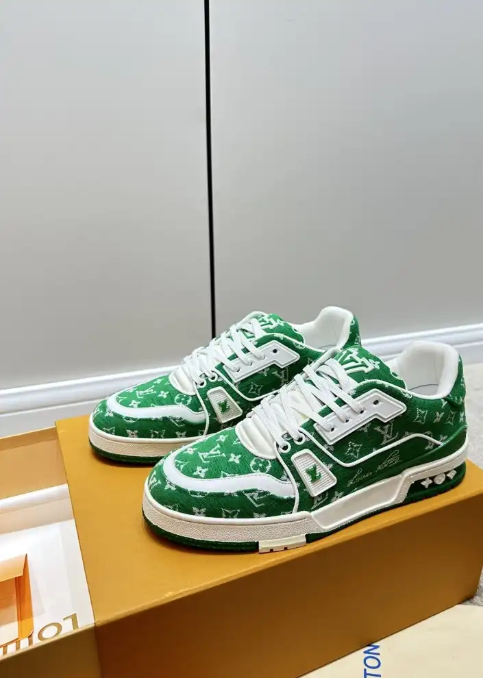 hype Louis Vuitton Sneakers