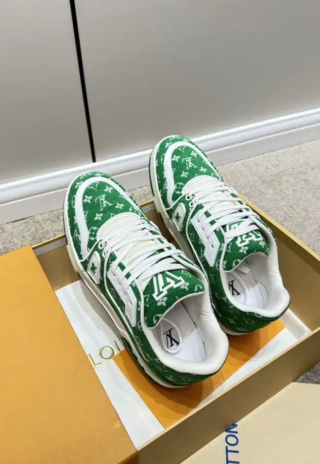 hype Louis Vuitton Sneakers