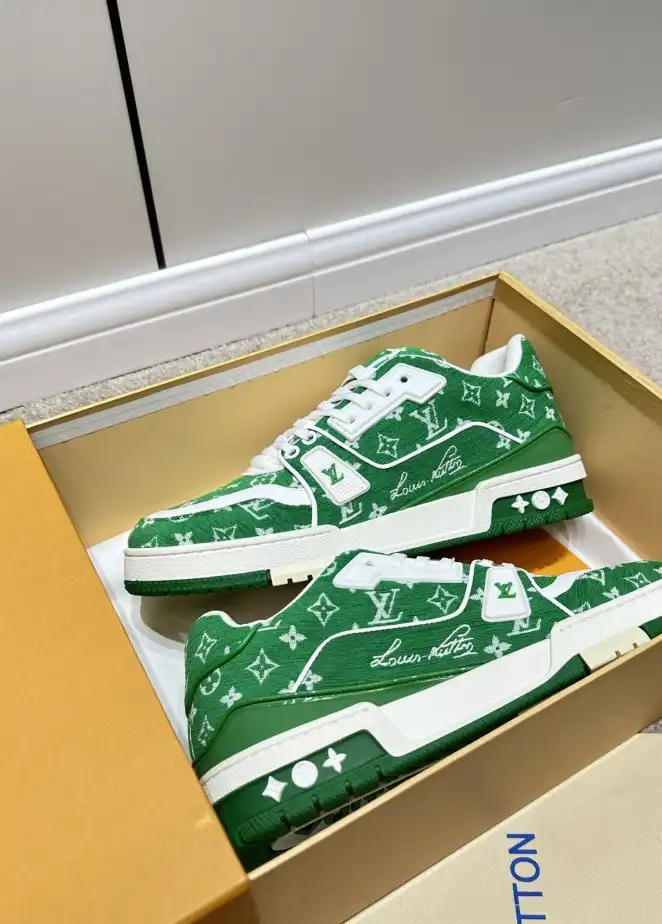 hype Louis Vuitton Sneakers