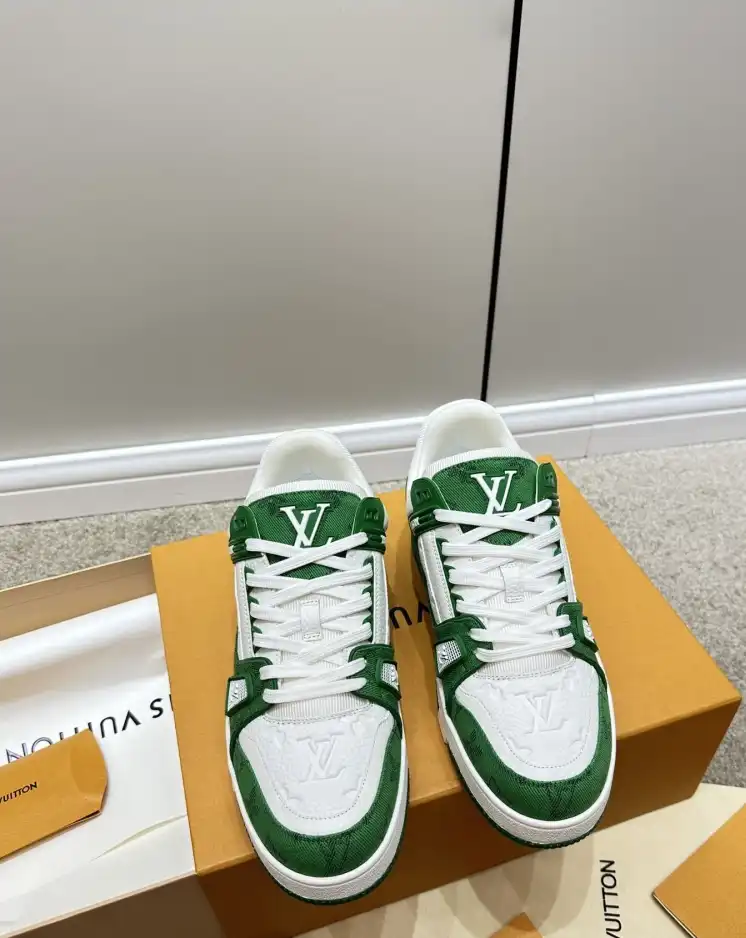 hype Louis Vuitton Sneakers