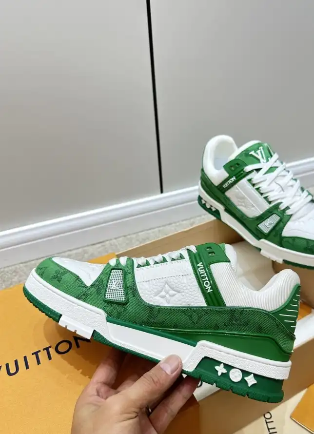 hype Louis Vuitton Sneakers