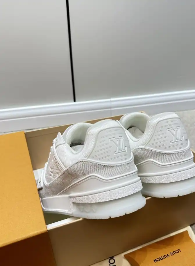 hype Louis Vuitton Sneakers