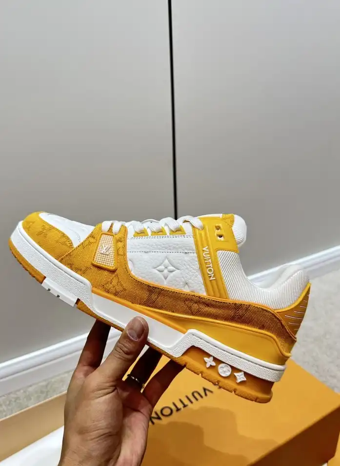 hype Louis Vuitton Sneakers